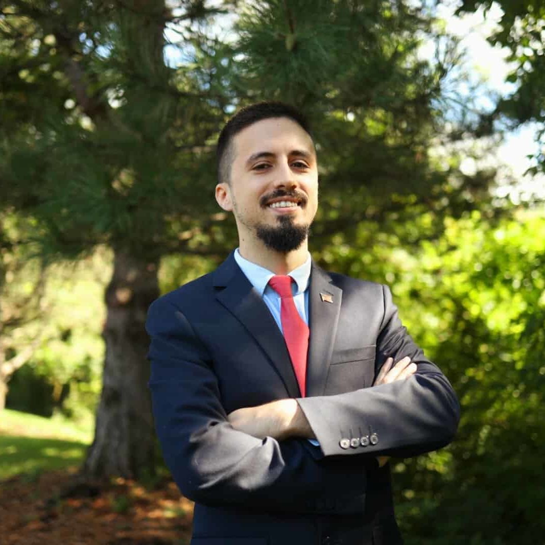 Enils Mertika - Webmaster